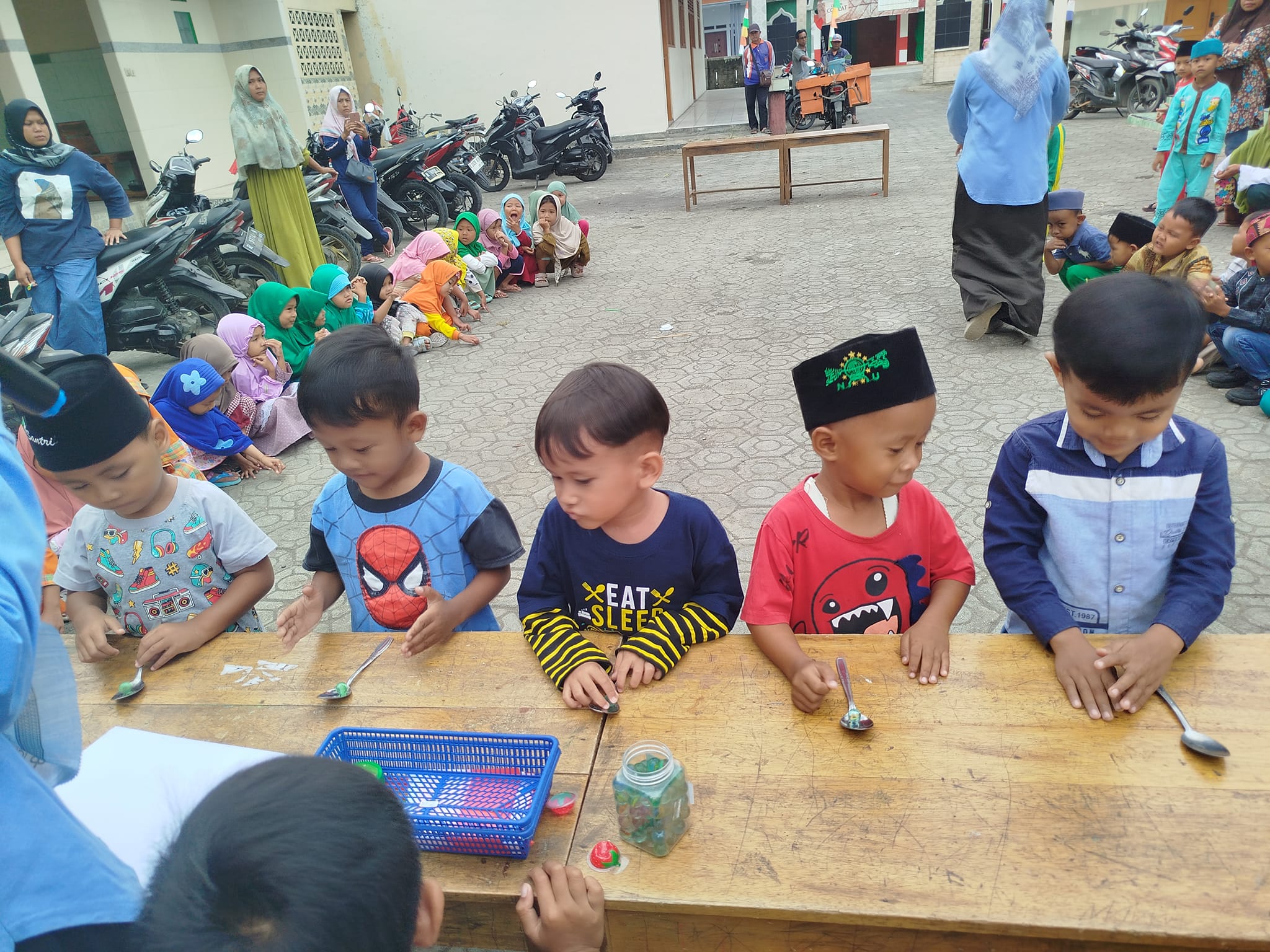 Memeriahkan HUT RI Ke-79